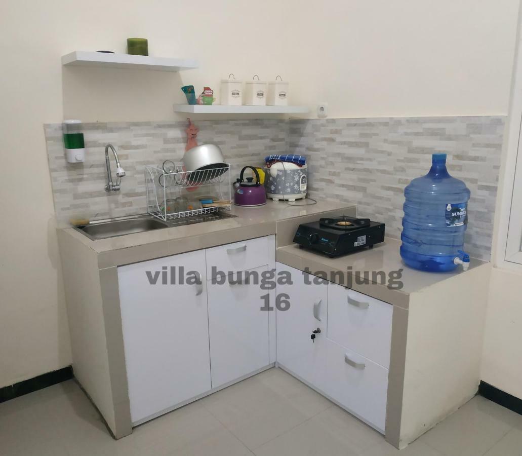 Villa Syariah Bunga Tanjung 16 Batu (East Java) Exterior photo